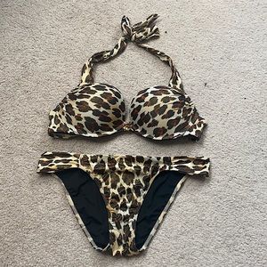 Victoria’s Secret push-up bikini